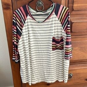 E Luna NWOT Women’s Size 2X Striped Three Quarter Sleeve Tee!